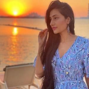 Meet your Posher, Crista